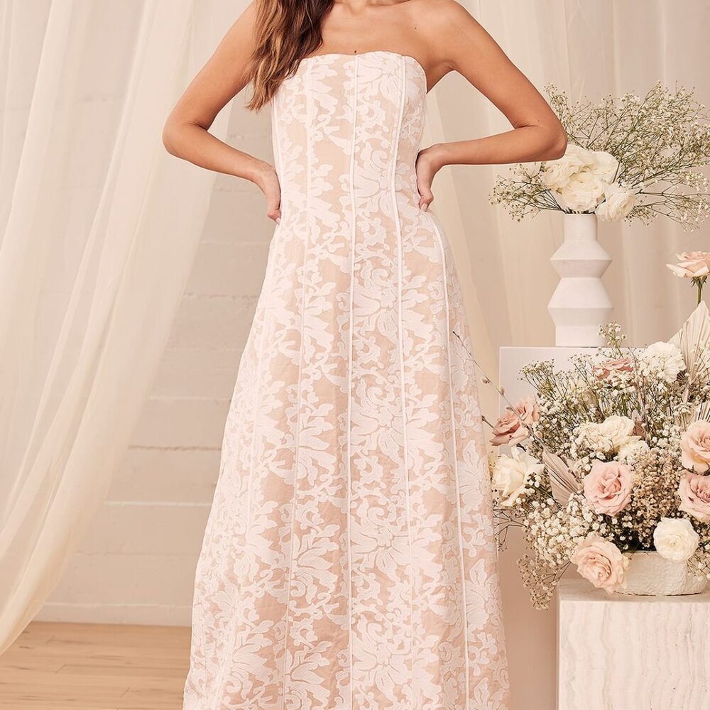 NWT Lulus Hold My Heart Forever White Embroidered Strapless Maxi Dress (sz SM)